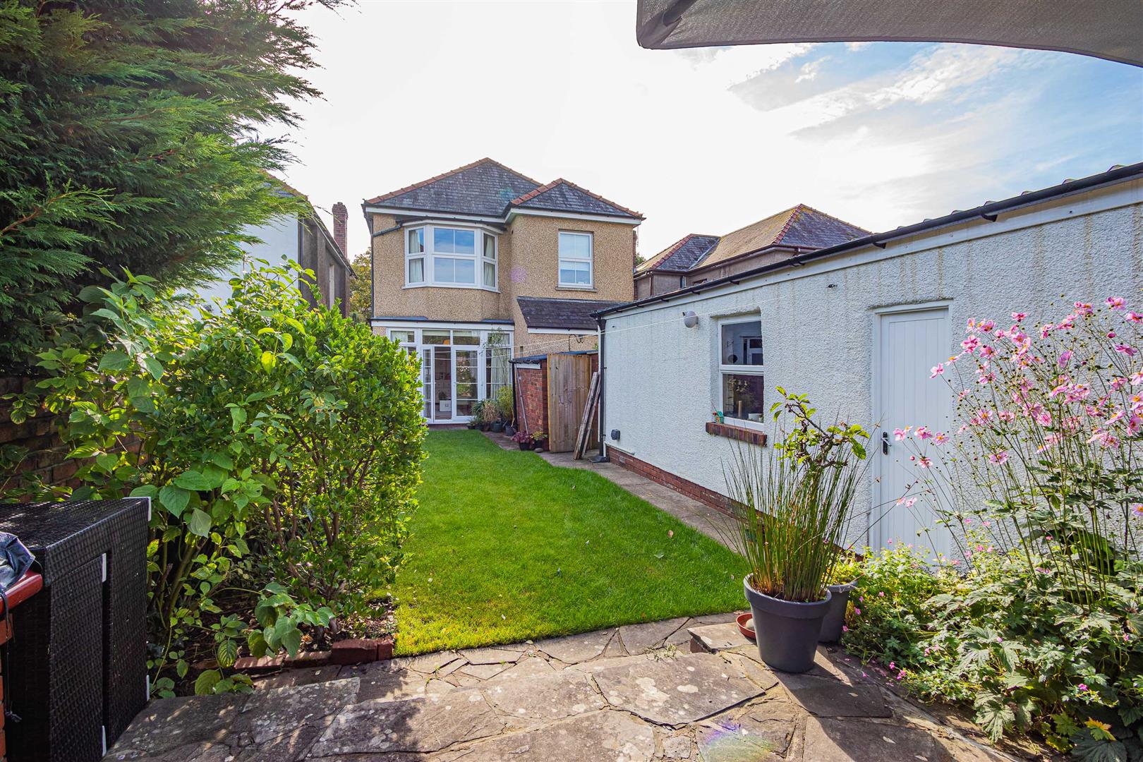 NEWPORT ROAD, ROATH, CARDIFF Jeffrey Ross Estate Agents